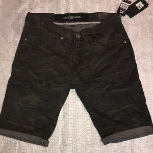 Men olive green camo shorts size 34
